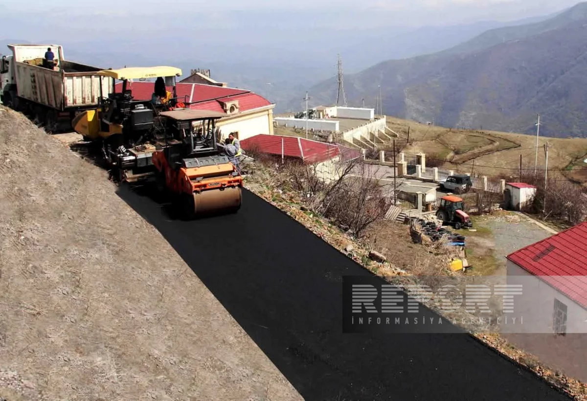 Daşkəsəndə uzun müddət təmirsiz qalan yollara asfalt örtüyü çəkilib