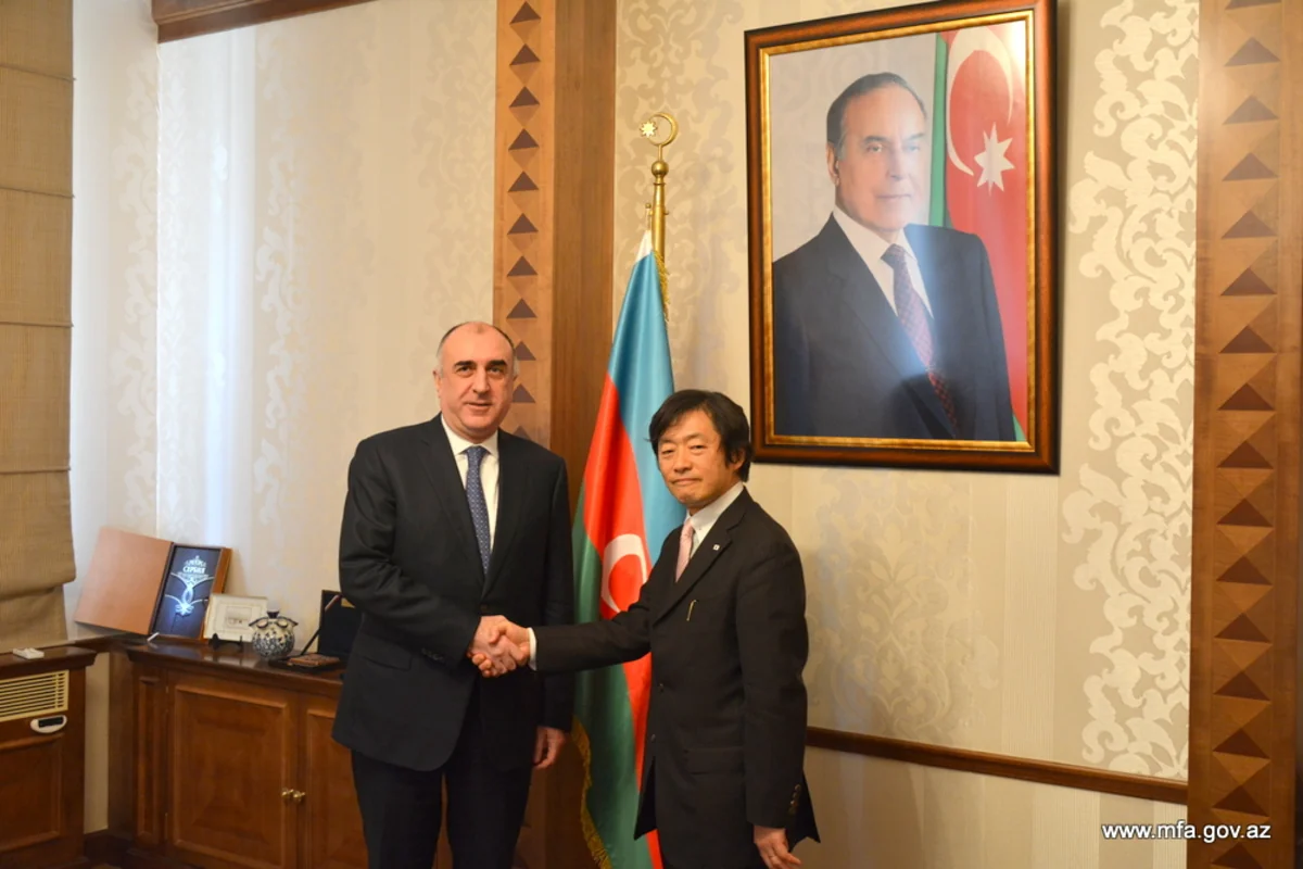 New Japanese ambassador presents copy of his credentials to Elmar Mammadyarov
