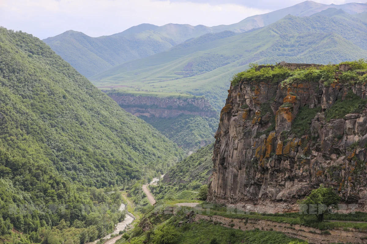 Dağlar diyarı Kəlbəcərdən möhtəşəm mənzərələr