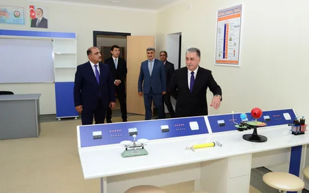 Ağdaşda orta məktəb binasının əsaslı təmirdən sonra açılış mərasimi keçirilib