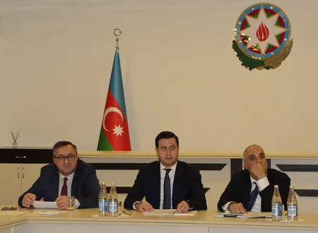 “Heydər Əliyev İli” çərçivəsində Şirvan Apellyasiya Məhkəməsində sahibkarlarla dəyirmi masa keçirilib