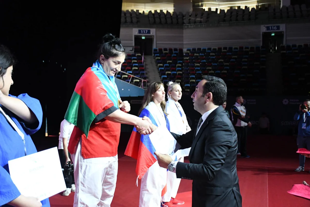 Azərbaycan güləşçisi Bakıda Avropa çempionu olub