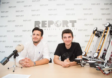 Robot hazırlayan azərbaycanlı şagirdlər - VİDEOREPORTAJ