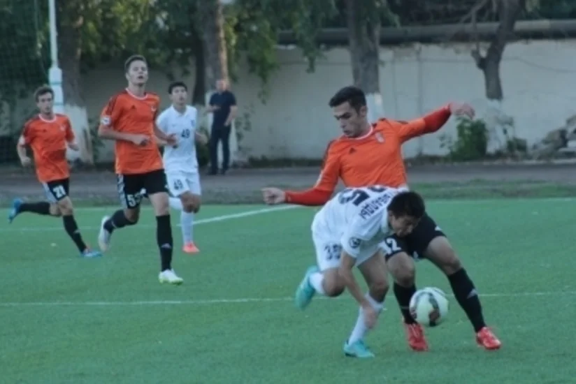 ​Şaxtyor klubunun futbolçusu Neftçiyə baxışa gəlib
