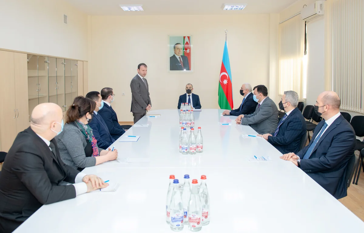 Azərxalçanın yeni sədri kollektivə təqdim edilib