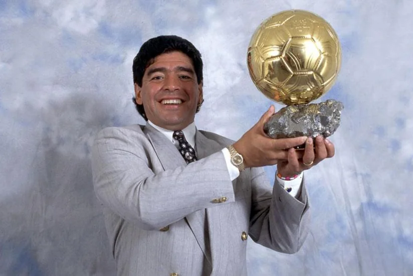 Maradonanın “Qızıl top” mükafatı hərracdan çıxarılıb