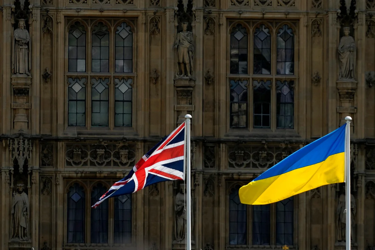 Британия собрала более $1,3 млрд в Международный фонд помощи Украине