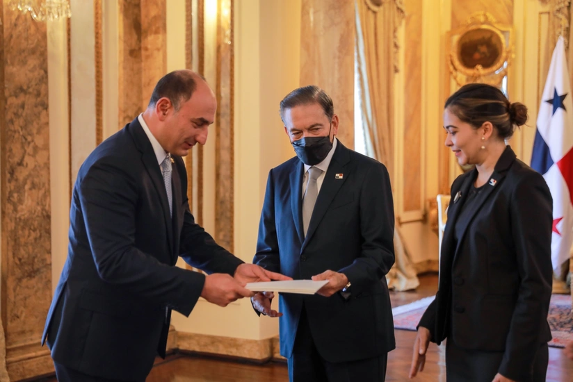 Panama prezidenti Azərbaycan səfirinin etimadnaməsini qəbul edib