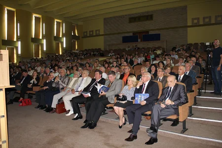 ​SOCAR Ployeşti Neft-Qaz Universitetində yubiley tədbirində iştirak edib