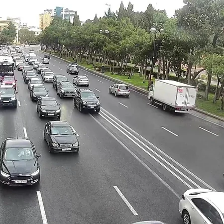 Bakının bir sıra yollarında tıxac müşahidə olunur - SİYAHI