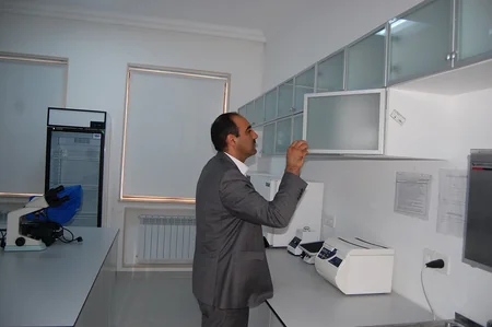 Dövlət Baytarlıq Xidmətinin rəisi Ucar və Samuxda profilaktiki peyvəndləmə işləri ilə tanış olub