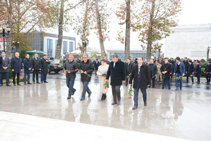 Göyçay və Ağsuda Ümummilli Lider Heydər Əliyevin xatirəsi anılıb