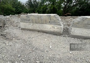 Ağsu aşırımında çətinliklər yaranıb, davamlı yağışlar torpaq sürüşməsi riskini artırıb