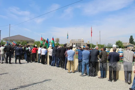 Sabirabadda şəhid polkovnik-leytenantın büstünün və xatirəsinə tikilmiş bulağın açılışı olub  