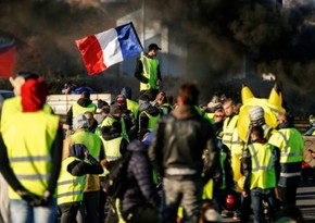 Freedom of speech or another crackdown on uprising in France: Yellow Vest is back