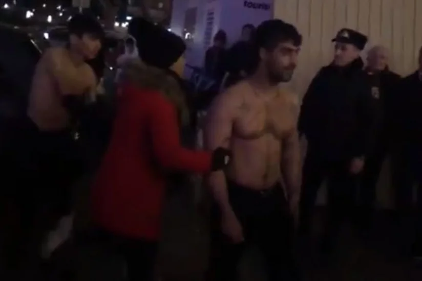 Установлены личности нападавших с ножом на граждан в центре Баку - ВИДЕО - ОБНОВЛЕНО