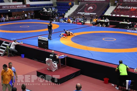 ​Azərbaycan güləşçiləri gənclərin Avropa çempionatında 1 qızıl və 1 gümüş medal qazanıb - FOTO