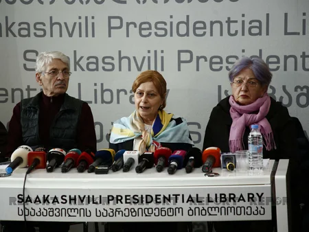 Anası: “Mixeil Saakaşvilinin səhhəti ilə bağlı vəziyyət təhlükəlidir”