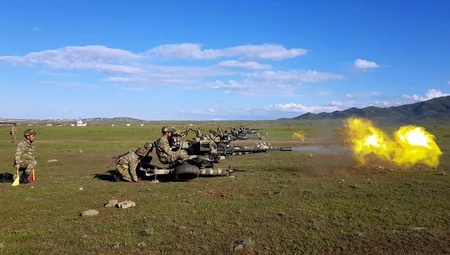 Закир Гасанов наблюдал за учебными тренировками с боевой стрельбой на общевойсковом полигоне - ВИДЕО