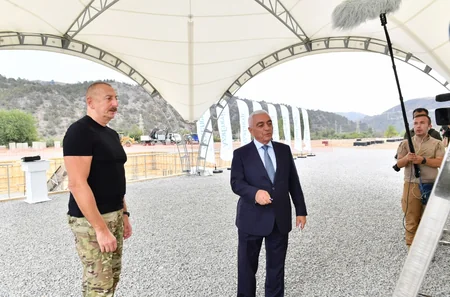 Azərbaycan Prezidenti “Laçın” Qovşaq Yarımstansiyasının təməlini qoyub