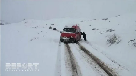 Cəlilabadda ev qarın ağırlığına tab gətirməyərək uçub - FOTO