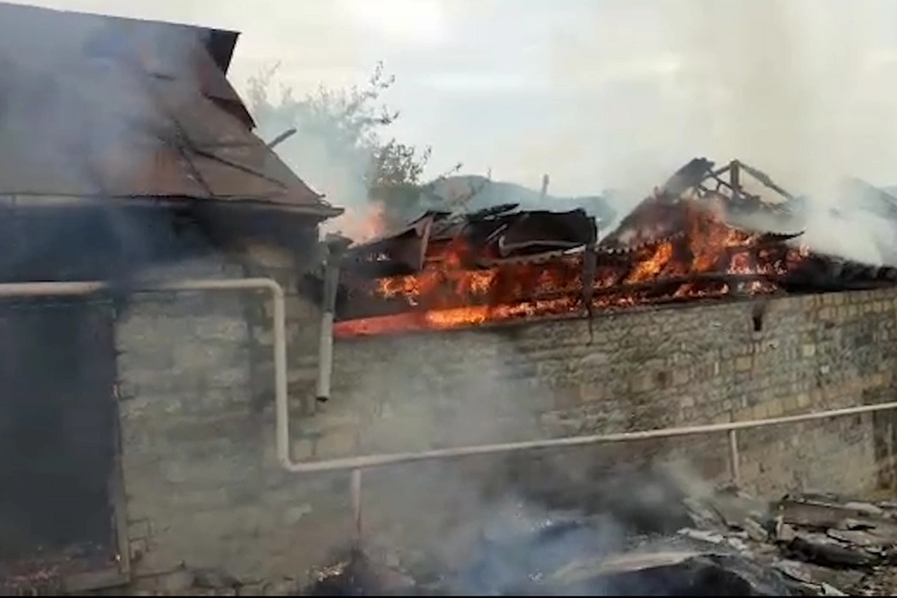 Oğuzda tövlə yanıb, 20 ton ot külə dönüb