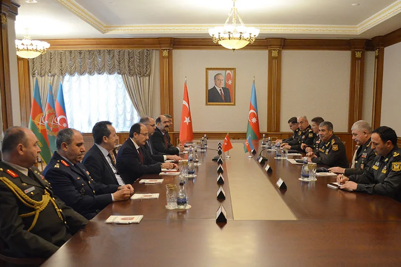 Обсуждены перспективы развития военно-образовательного сотрудничества с Турцией