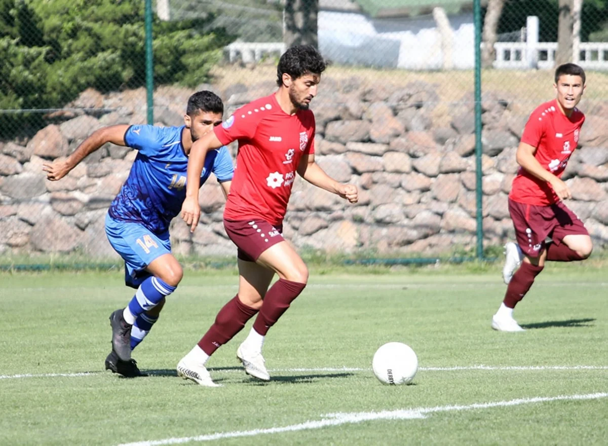 Sumqayıt İran çempionuna uduzub