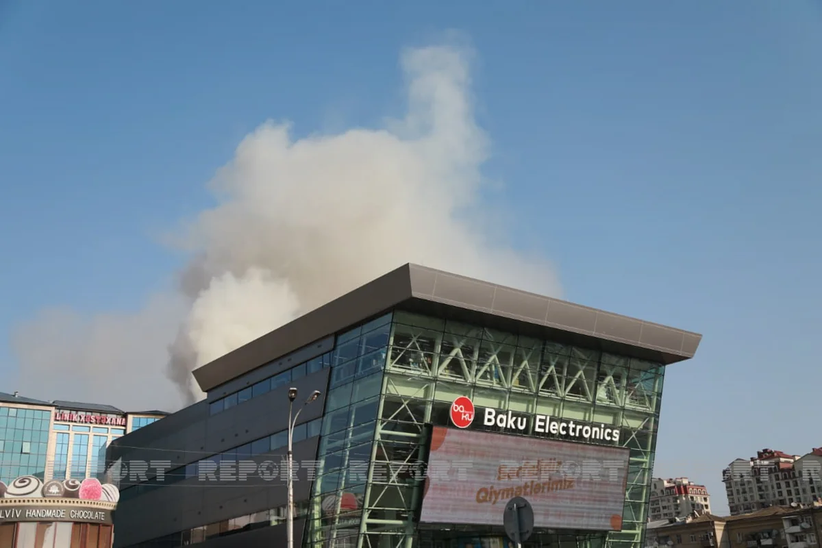 Bakının mərkəzində ticarət obyektlərində baş verən yanğın söndürülüb