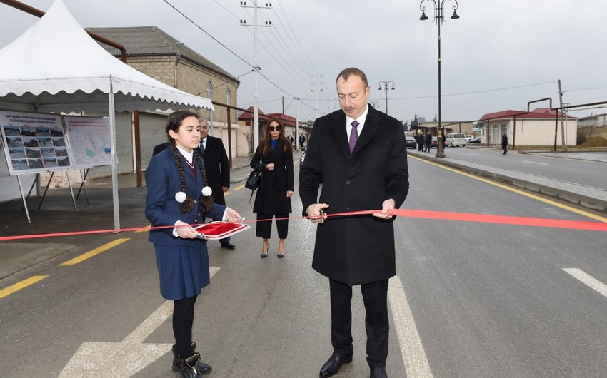 Prezident İlham Əliyev Binə qəsəbəsində yenidənqurmadan sonra görülən işlərlə tanış olub