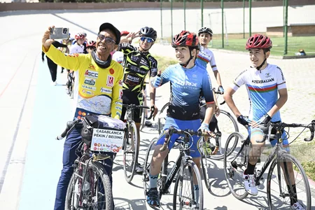 Mərakeşli ultramarafonçu Bakıda azərbaycanlı velosipedçilərlə yarışıb