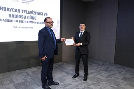 İqtisadiyyat Nazirliyi bir sıra televiziya işçilərini Fəxri fərmanla təltif edib