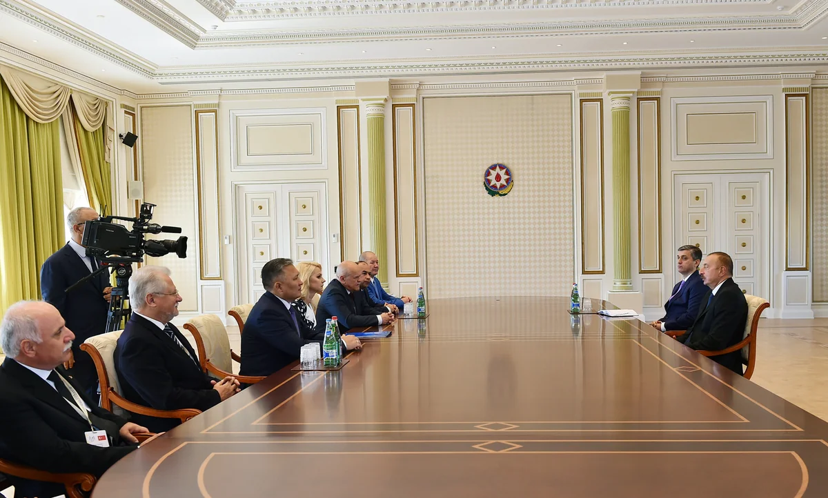 Президент Ильхам Алиев принял участников Бакинской сессии Совета руководителей Высших органов финансового контроля государств СНГ