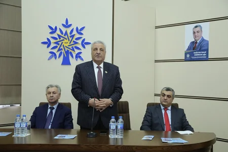Rauf Nağıyev seçicilərlə növbəti görüşünü keçirib - FOTO