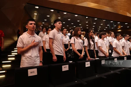 Respublika fənn olimpiadalarının qalibləri mükafatlandırılıb
