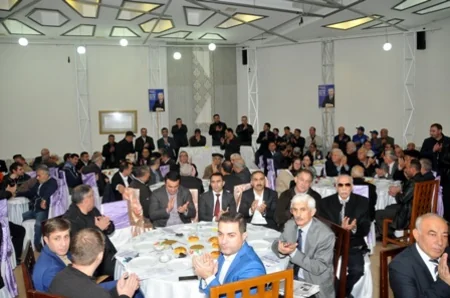 Yasamal seçiciləri: Birmənalı olaraq Ülvi Quliyevə səs verəcəyik - FOTO