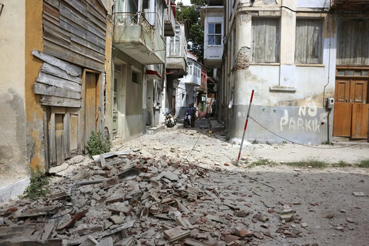 Yunanıstanda zəlzələ nəticəsində 1 nəfər ölüb, 10 nəfər yaralanıb - VİDEO