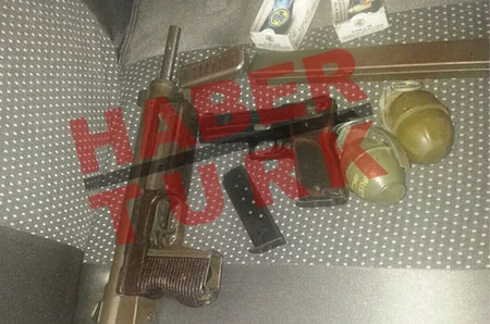 Dolmabağça Sarayına atəş açılıb