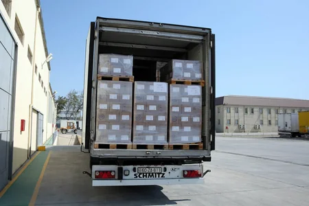 Azərbaycan gömrükçüləri 2 milyon manat dəyərində sənədsiz dərman preparatları aşkar edib