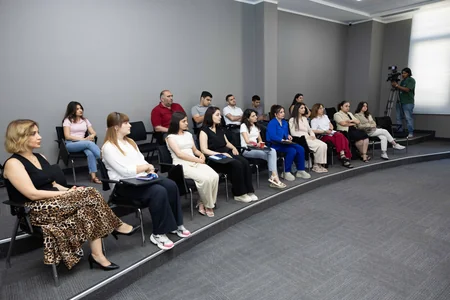 Milli Mətbuatın 150 illik yubileyi münasibətilə media nümayəndələri üçün “Sosial Jurnalistika” təlimi keçirilib