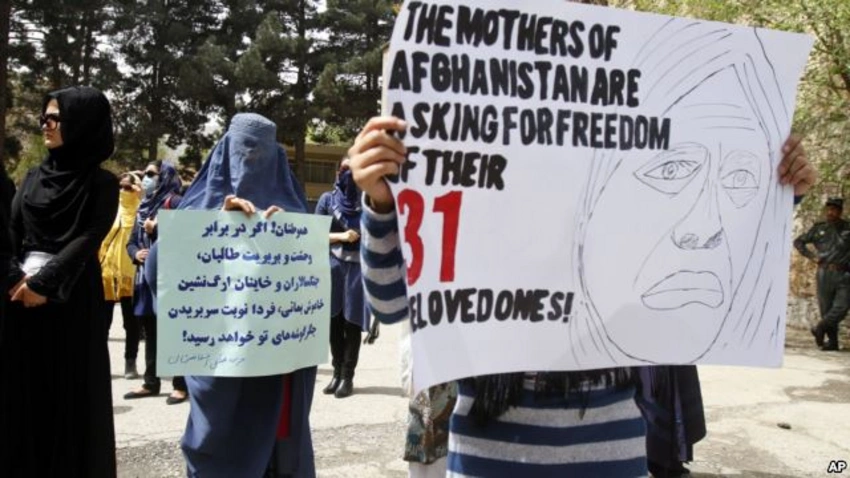 Taliban Əfqanıstanda onlarla insanı girov götürüb