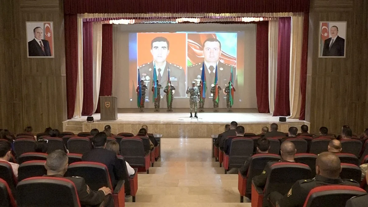 Əlahiddə Ümumqoşun Orduda “Qəhrəmanlar unudulmur” adlı tədbir keçirilib