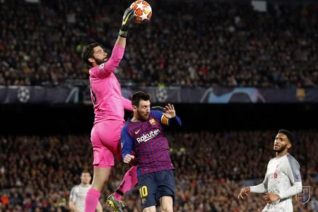 Дубль Месси помог “Барселоне” разгромить “Ливерпуль“ в 1-м матче 1/2 финала ЛЧ - ВИДЕО