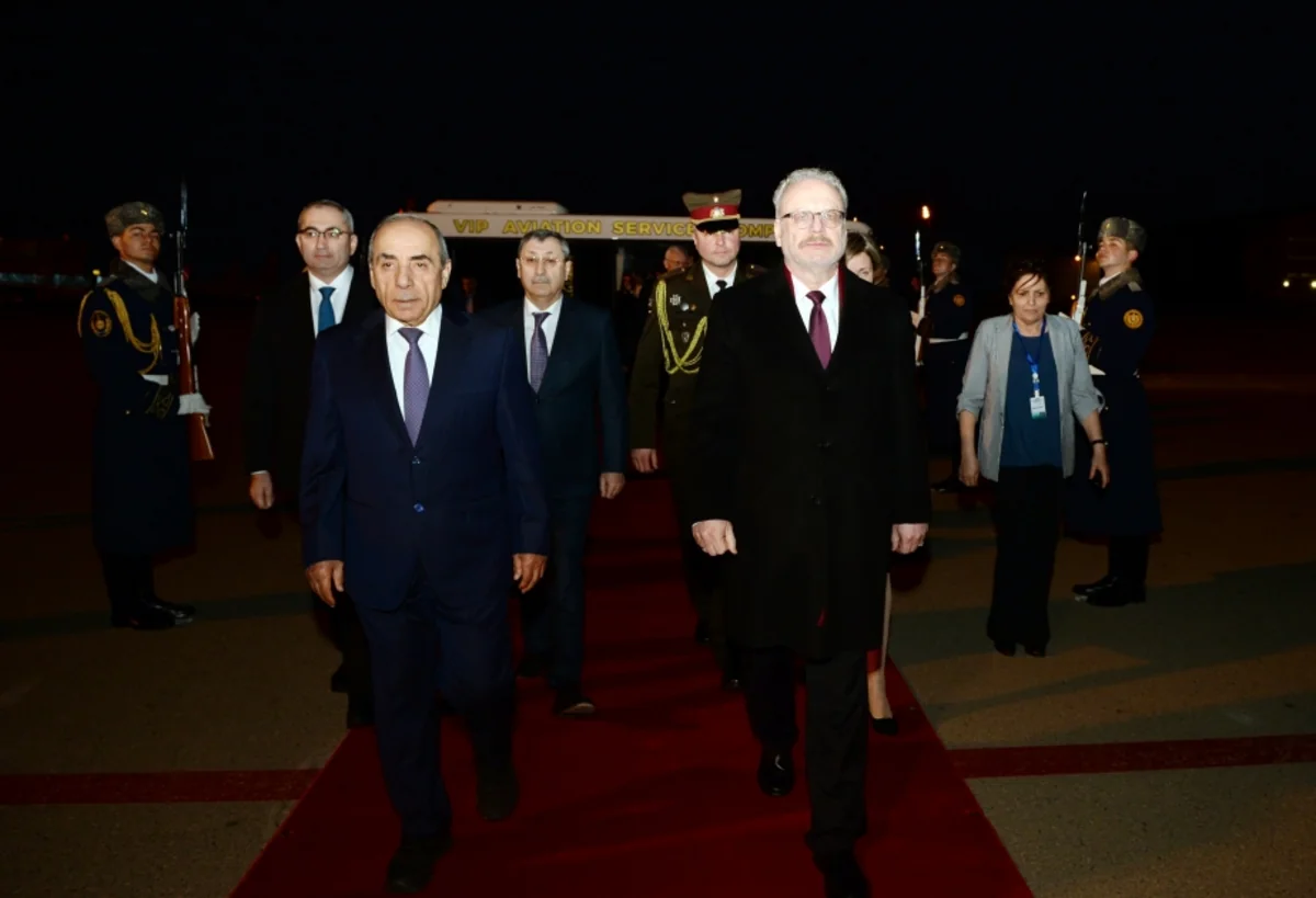 Latviya Prezidenti Egils Levits Azərbaycana rəsmi səfərə gəlib