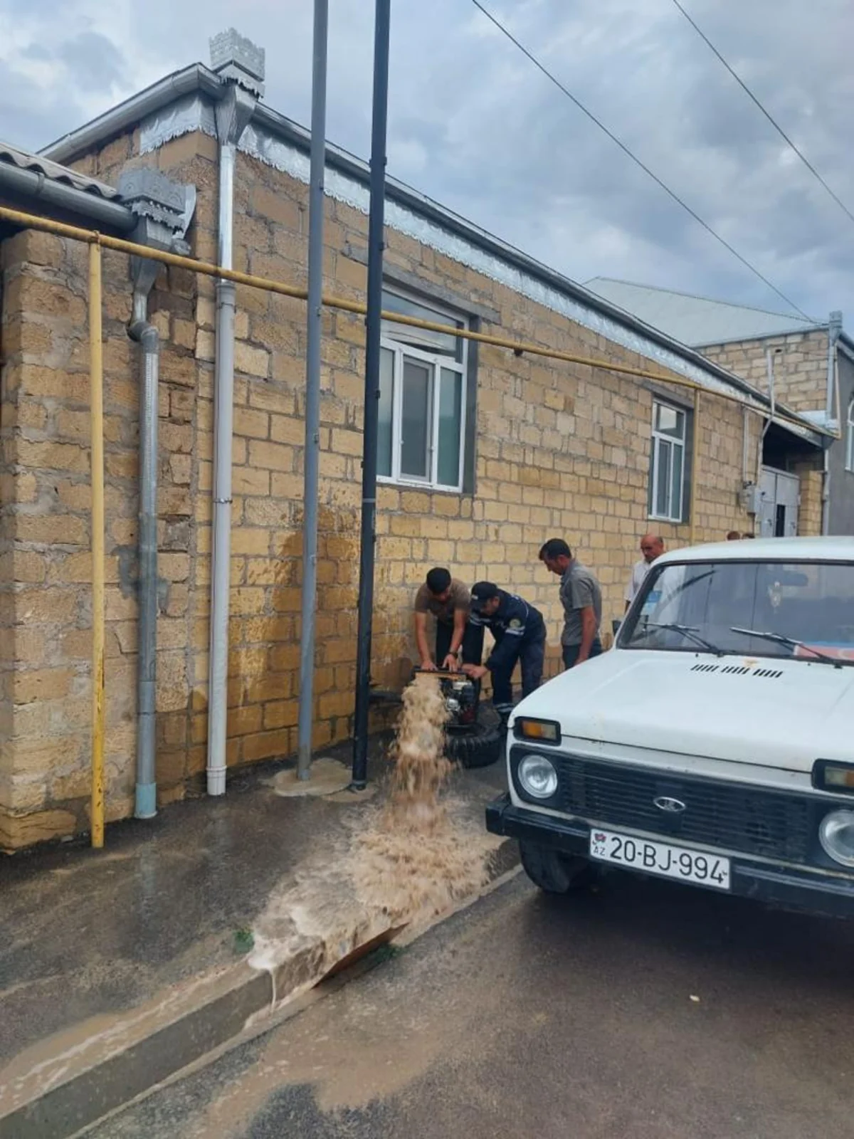 Göygöldə sel nəticəsində evləri su basıb