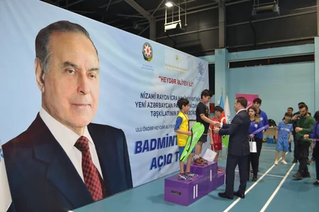 Nizami rayonunda “Heydər Əliyev İli” çərçivəsində Badminton üzrə açıq turnir keçirilib