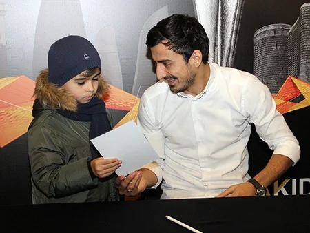 Azərbaycan millisinin futbolçularının imza günü keçirilib