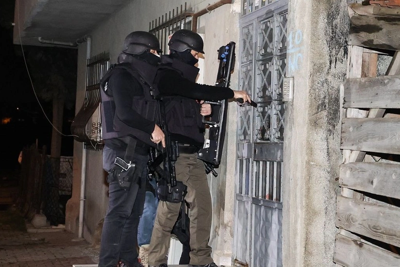 İstanbulda PKK-ya işləyən 10 nəfər tutulub