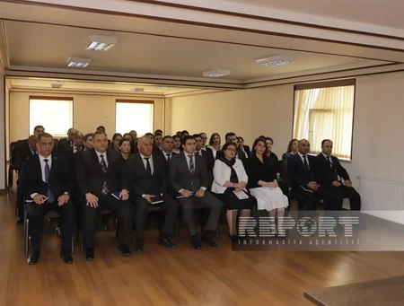 Naxçıvanda təhsil naziri kollektivə təqdim olunub