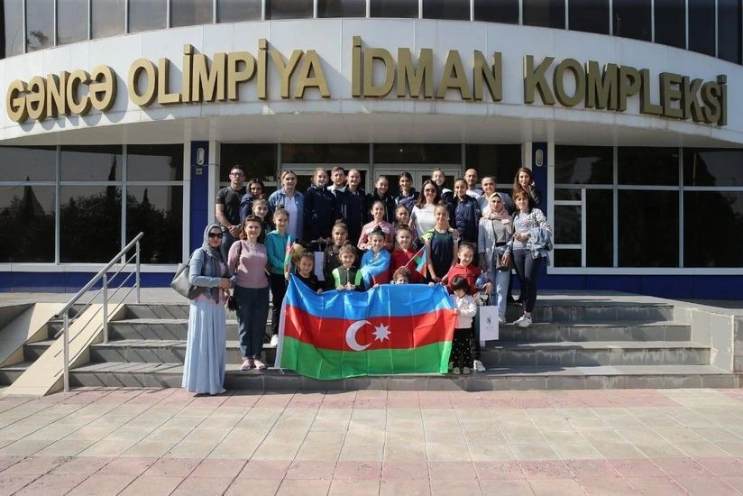 Gimnastlarımız Gəncədə erməni terrorundan zərər çəkənlərə dəstək oldu